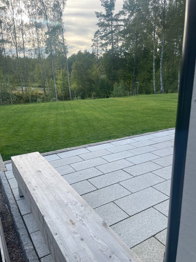 Granitthelle Bergama Grå 600x300