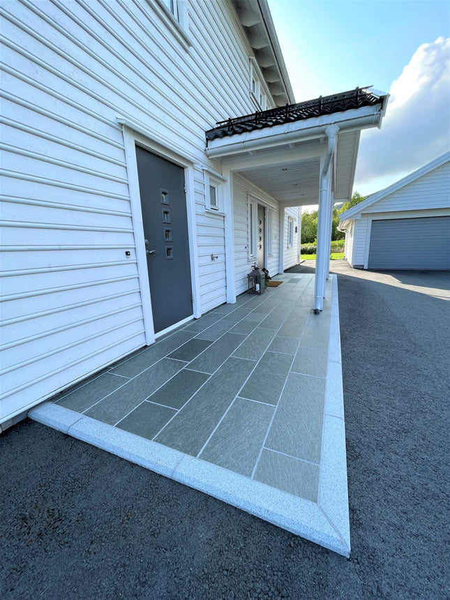 Oppdal Mørk Flis Natur Fallende 30x1-2cm