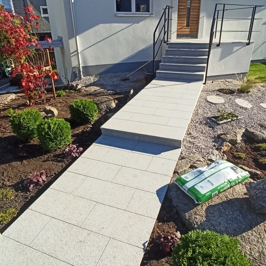 Granitthelle Bergama Grå 600x300