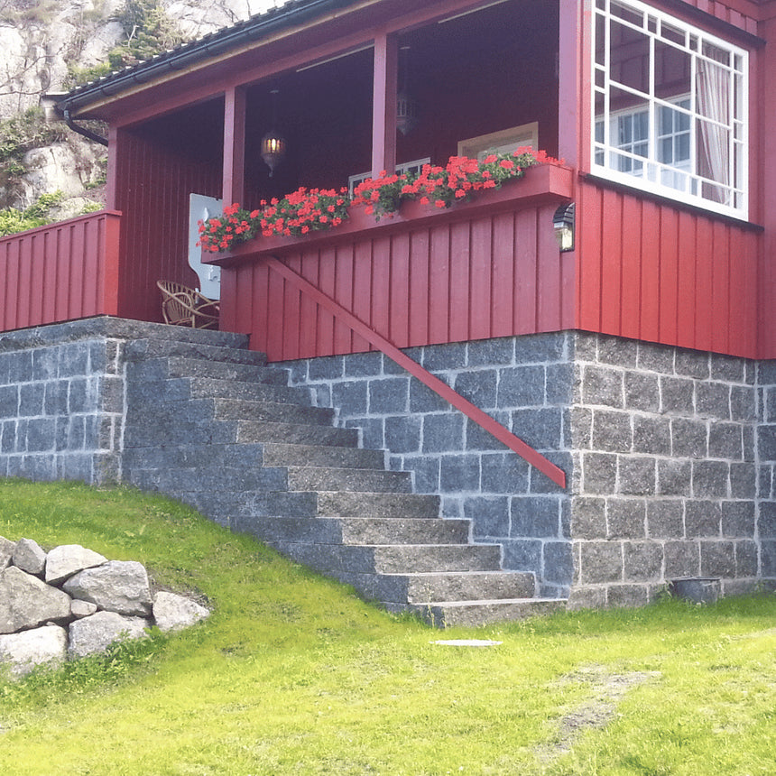 Larvikitt Trinn Mørk 100x37x15cm