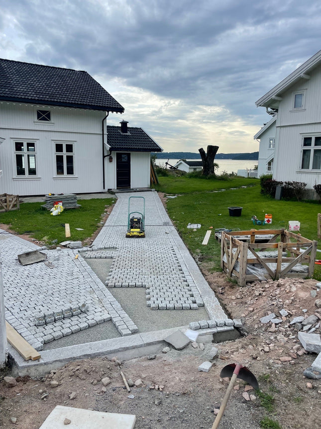 Brostein på nett lys grå