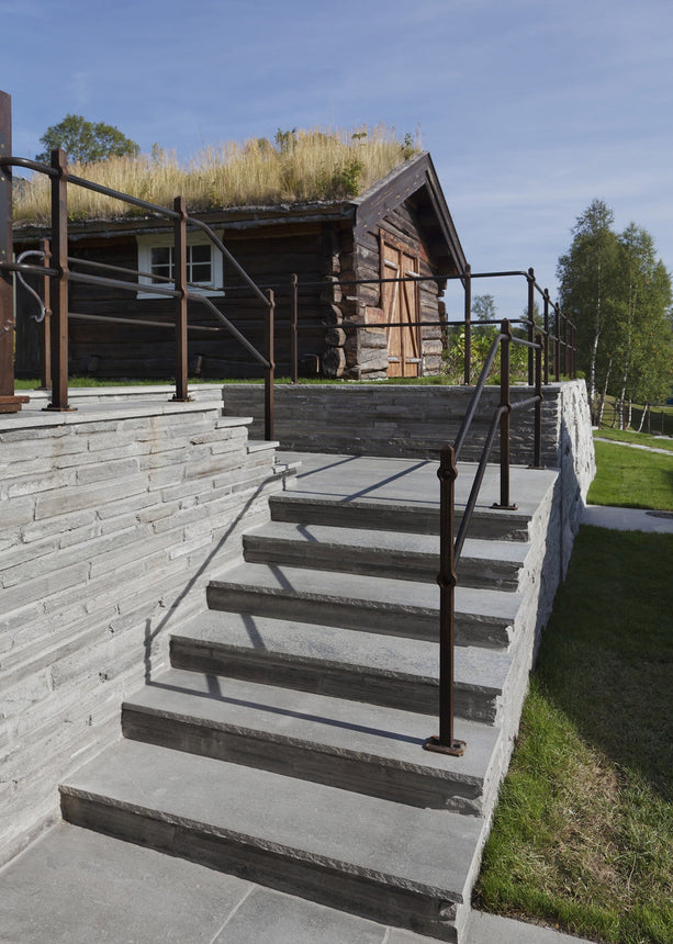 Oppdal Lys skifer Trinn Natur Fallende